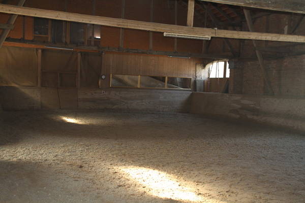 Reithalle (ca.15x30m)